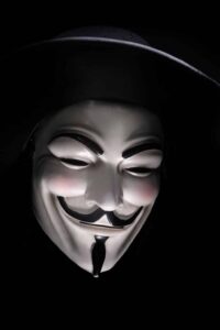 Ein Hacker mit Maske