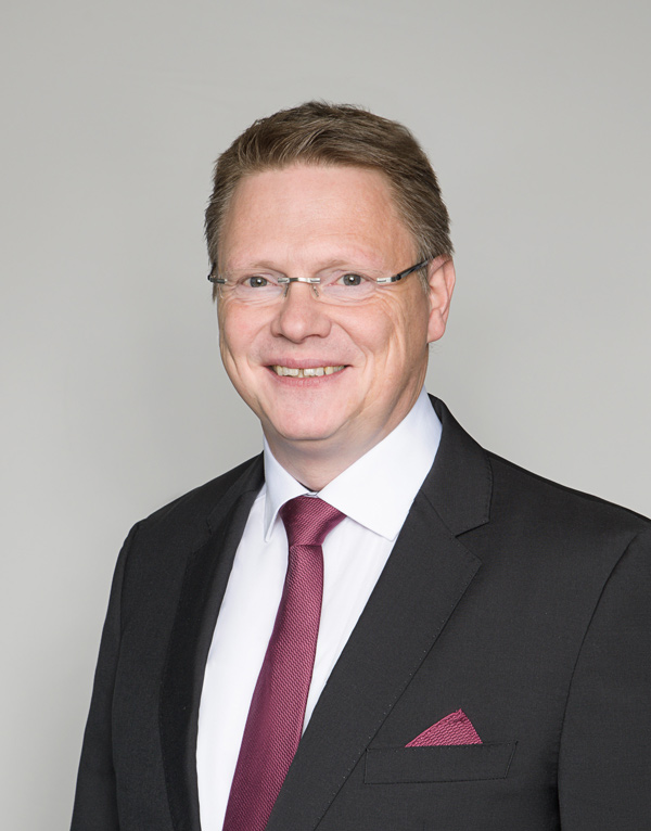 Andreas Ulrich, Manager Next Generation Infrastructure bei DextraData